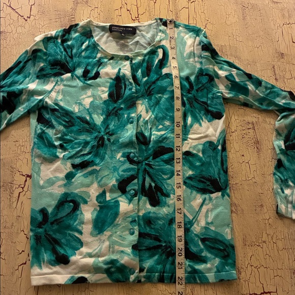 Springtime cardigan - Picture 8 of 8